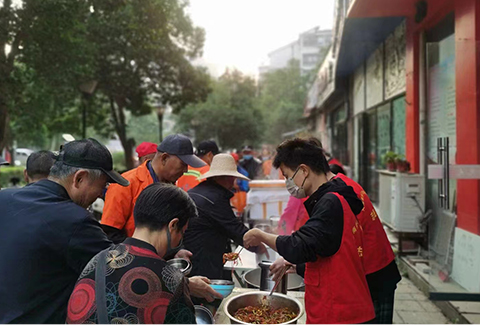 愛心施粥 溫暖城市